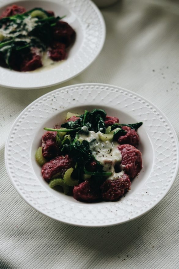 Gnocchi buraczane z sosem gorgonzolowym 4