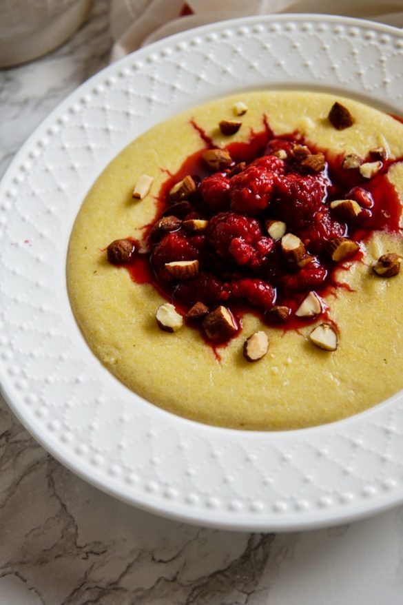 Różana polenta z malinami 58
