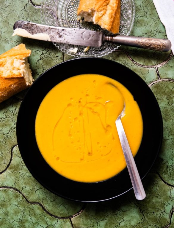 Bezproblemowy krem z dyni z sokiem pomarańczowym i chili 6