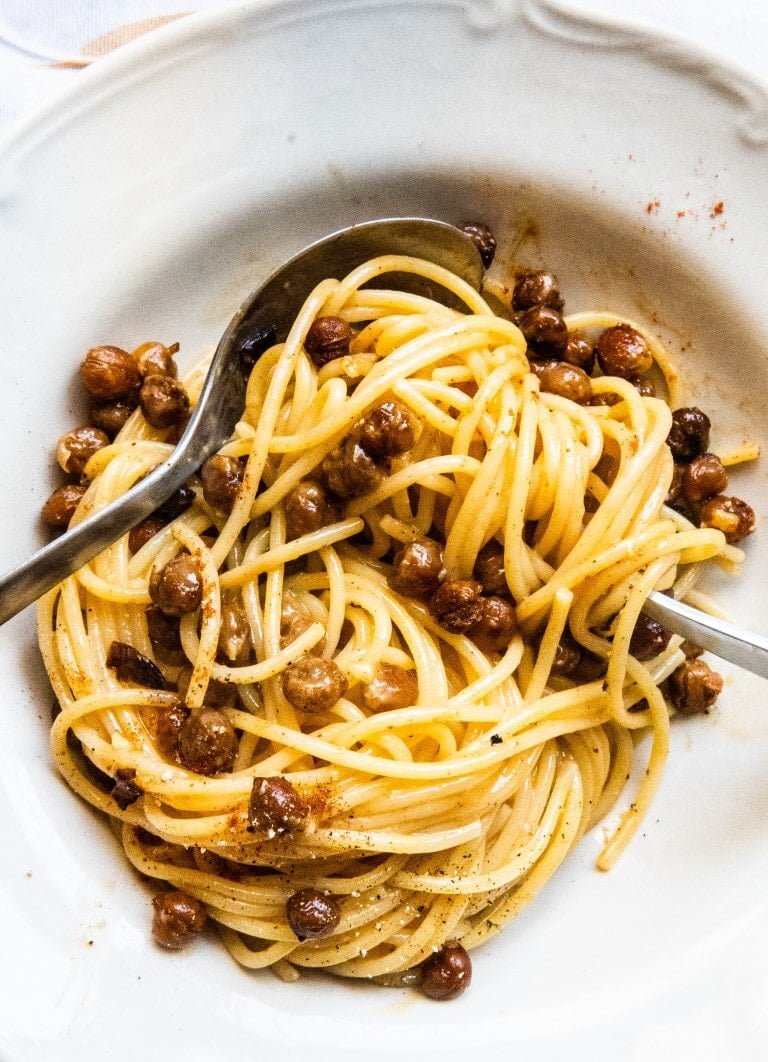 Vegetarian Carbonara with CrunchySmoked Chickpeas Rozkoszny