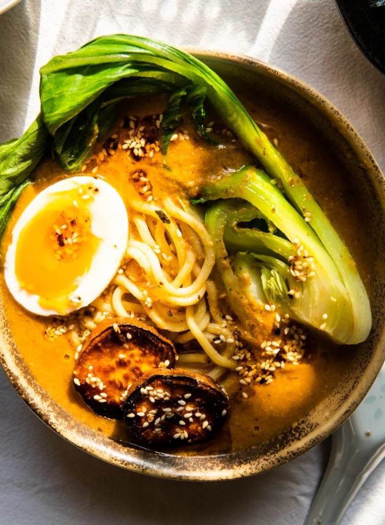 Vege Spicy Miso Ramen - Ramen Wegetariański Jak Marzenie 1