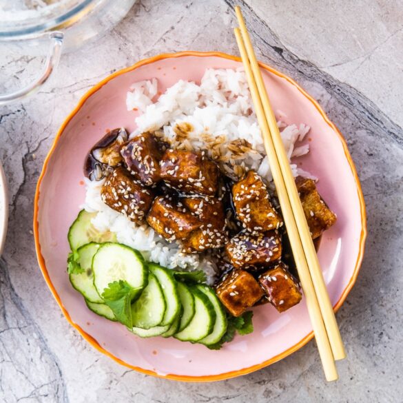 Lepkie tofu w glazurze hoisin