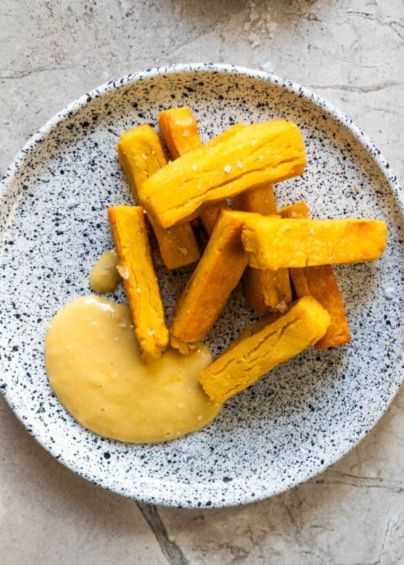 Pieczone frytki z ciecierzycy panisse z aioli 2