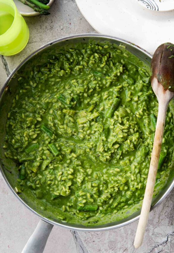 Bardzo zielone risotto ze szparagami