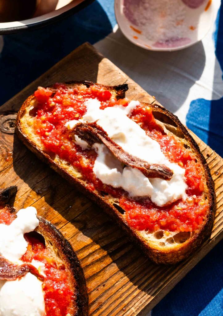 Pan con tomates z burratą i anchois 2 Pan con tomates z burratą i anchois