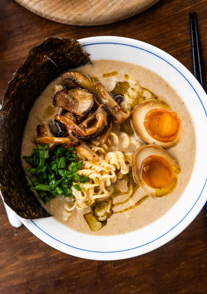 Grzybowy Jakby Ramen (aka Kremowa Zupa Grzybowa) 1 Grzybowy Jakby Ramen (aka Kremowa Zupa Grzybowa)