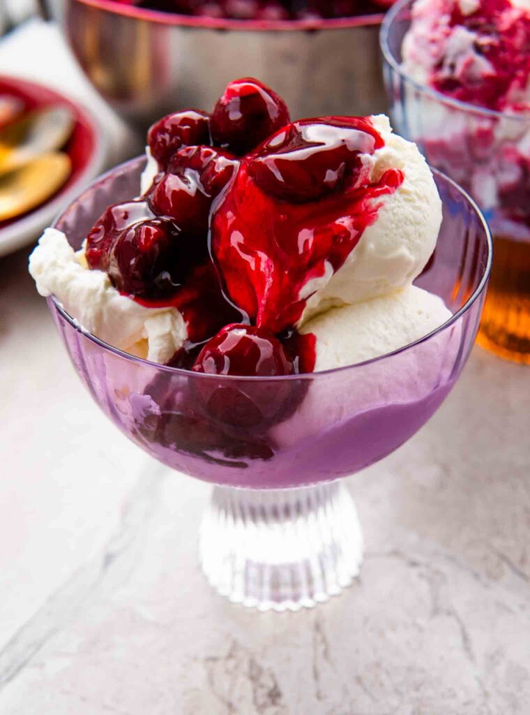 Fantazyjnie lody wiśniowe na dwa sposoby 3 Fantazyjnie lody wiśniowe na dwa sposoby
