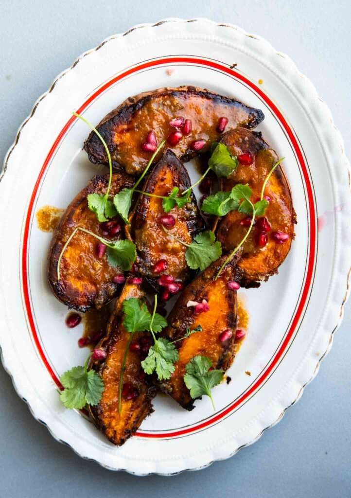 Pieczone bataty w miso i granatem 1 Pieczone bataty w miso i granatem