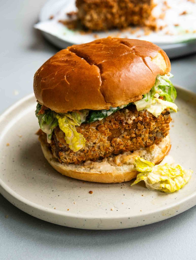 McCezar z chrupiącym wędzonym tofu