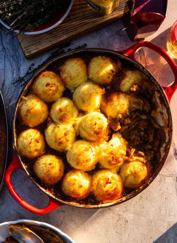 Zapiekanka grzybowa pod chrupiącymi ziemniakami