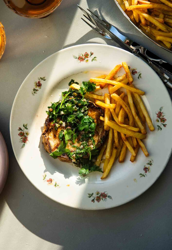 Céleri frites - steki z selera z salsą verde