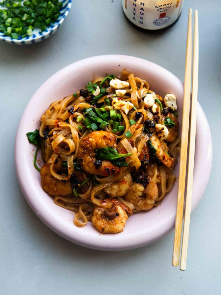 Pad See Ew – Makaron w sosie sojowym z krewetkami