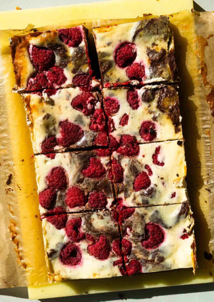 Sernikobrownie z malinami 2 Sernikobrownie z malinami
