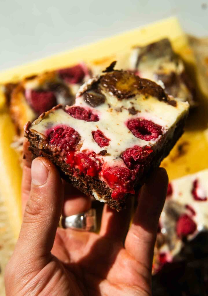 Sernikobrownie z malinami 1 Sernikobrownie z malinami