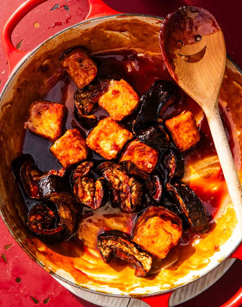 Lepkie, chrupiące tofu z bakłażanem w gochujang 2 Lepkie, chrupiące tofu z bakłażanem w gochujang