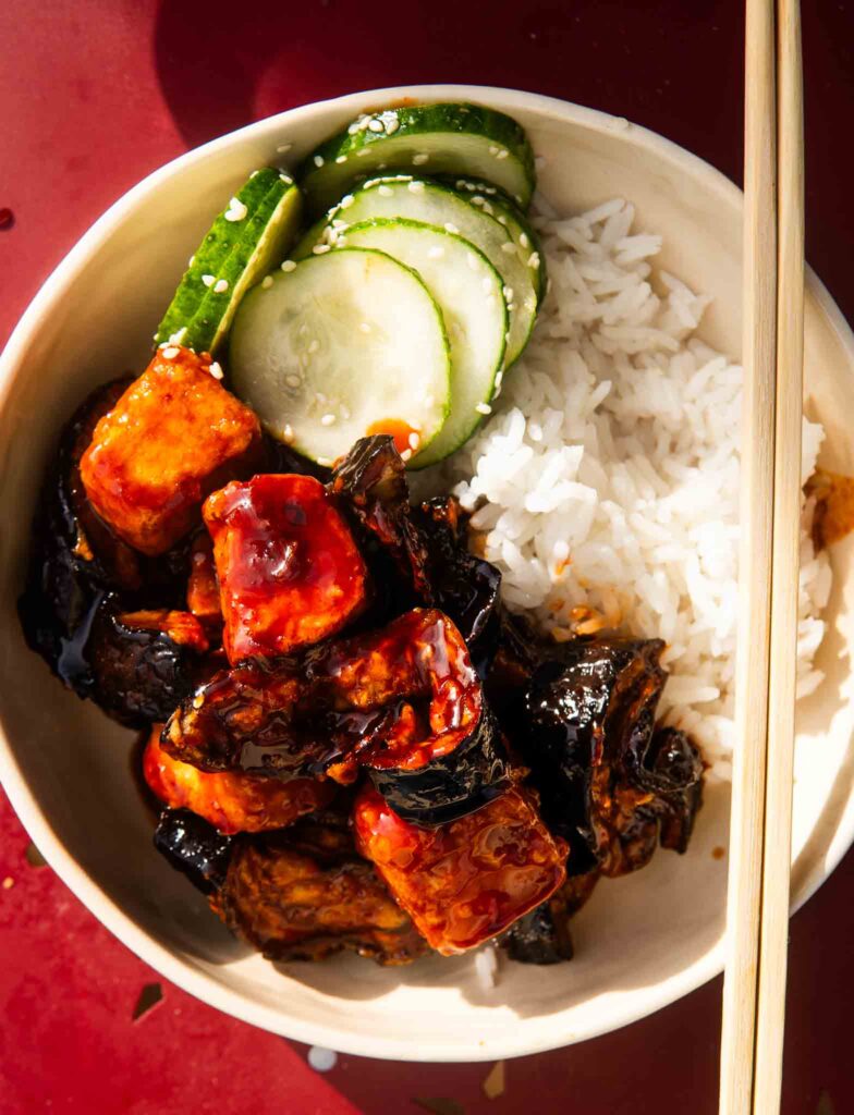 Lepkie, chrupiące tofu z bakłażanem w gochujang 3 Lepkie, chrupiące tofu z bakłażanem w gochujang